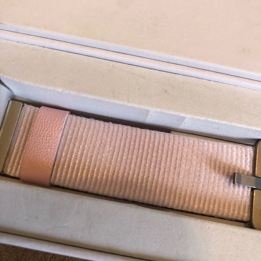 38mm/42mm Lavender Rose Band For Apple Watch - Picture 3 of 4